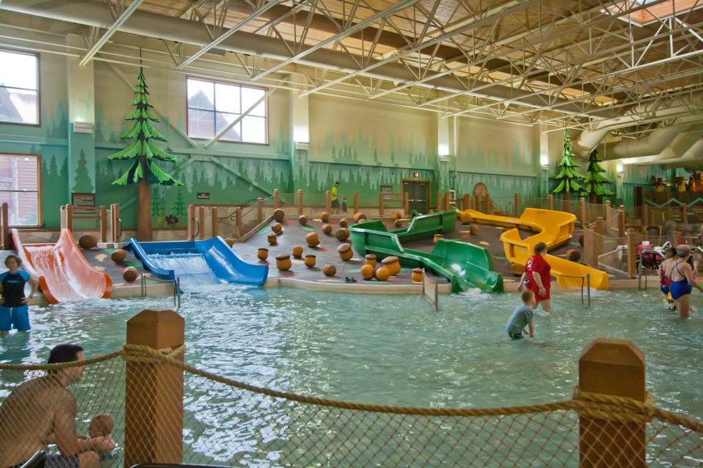 great-wolf-lodge-young-kids-slides-punaro