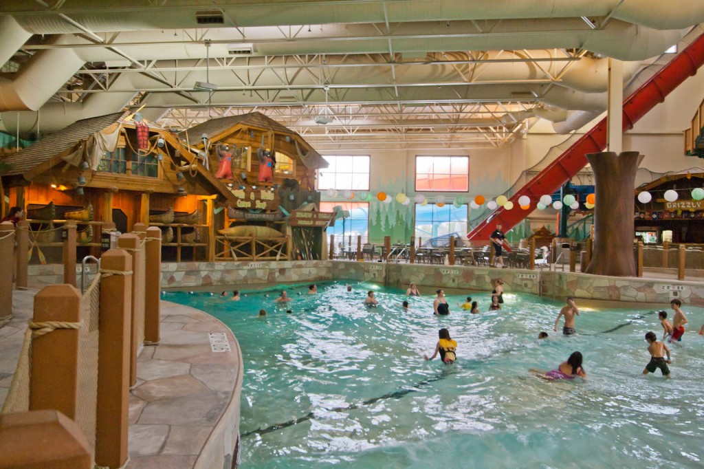 Great Wolf Lodge Wave Pool – Punaro.com